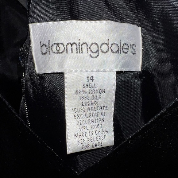 Little Black Velvet Dress - Picture 5 of 6